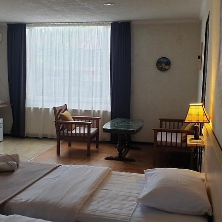Lea Guest House Tbilisi Exterior foto